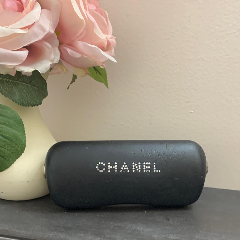 CHANEL Black Leather Eyewear Case Crystal Logo Embellishment - Picture 10 of 10